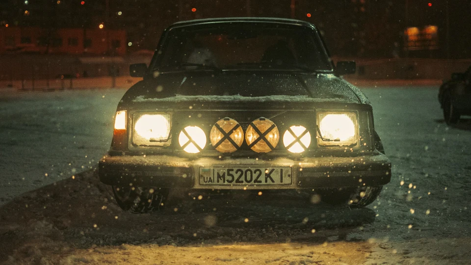 Volvo 242 Flying Brick 3