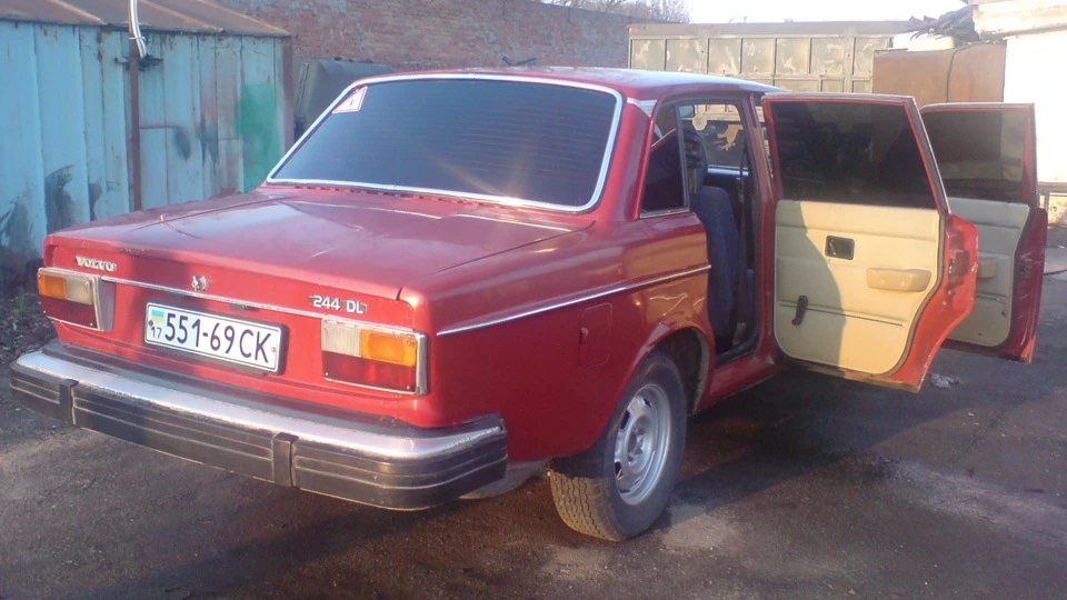 Volvo 244