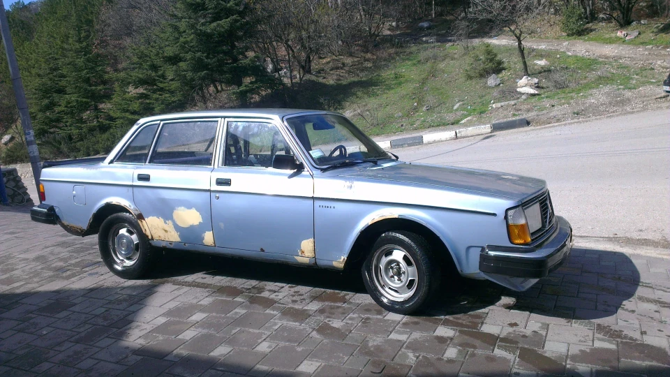 Volvo 244