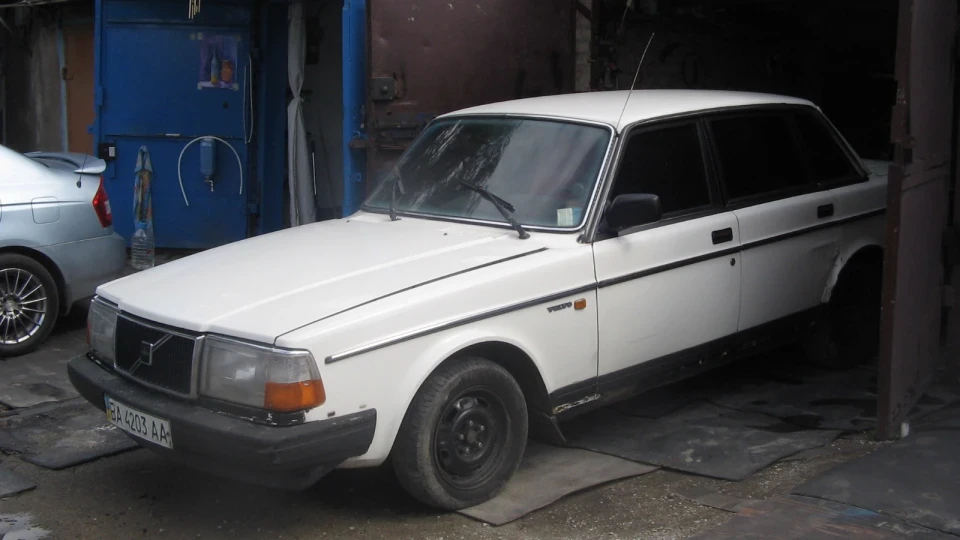 Volvo 244 DL