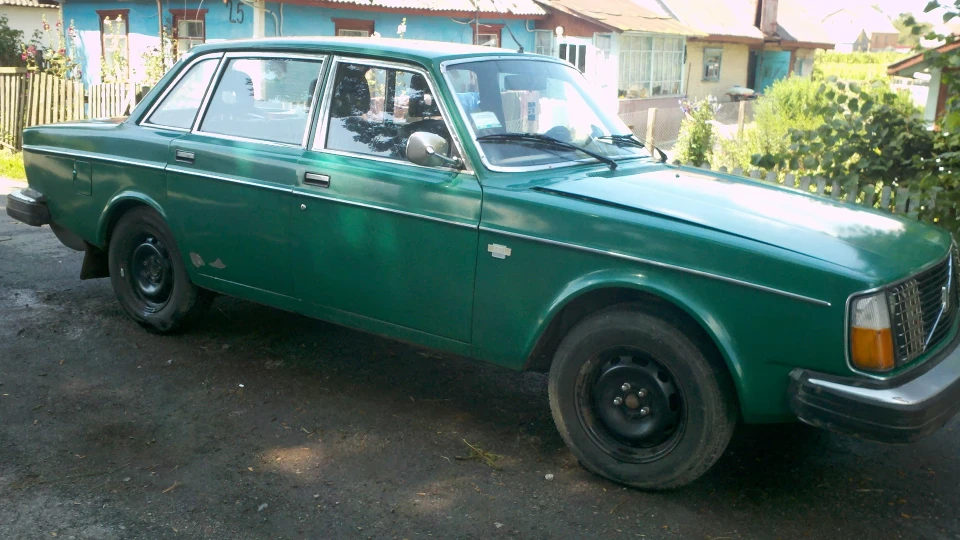 Volvo 244 EVO 4