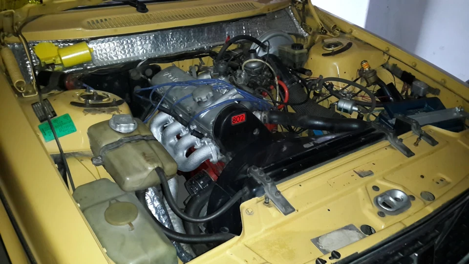 Volvo 244 GL "Yellow submarine" 2