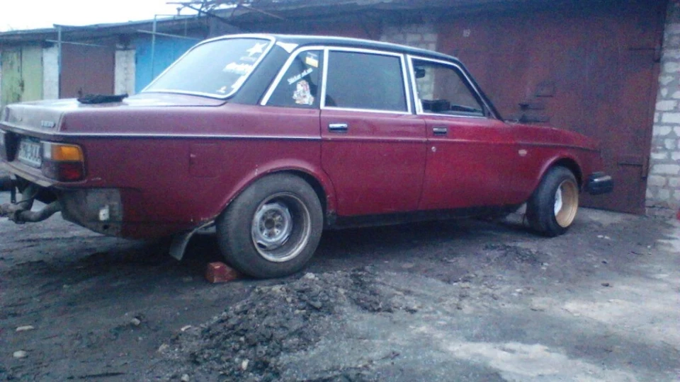 Volvo 244 Шведський танк 5
