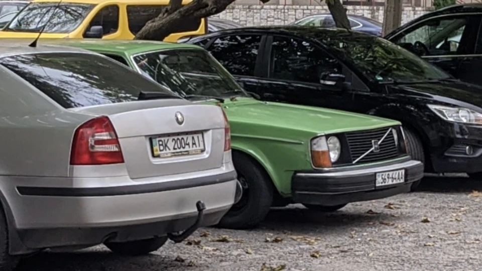 Volvo 245