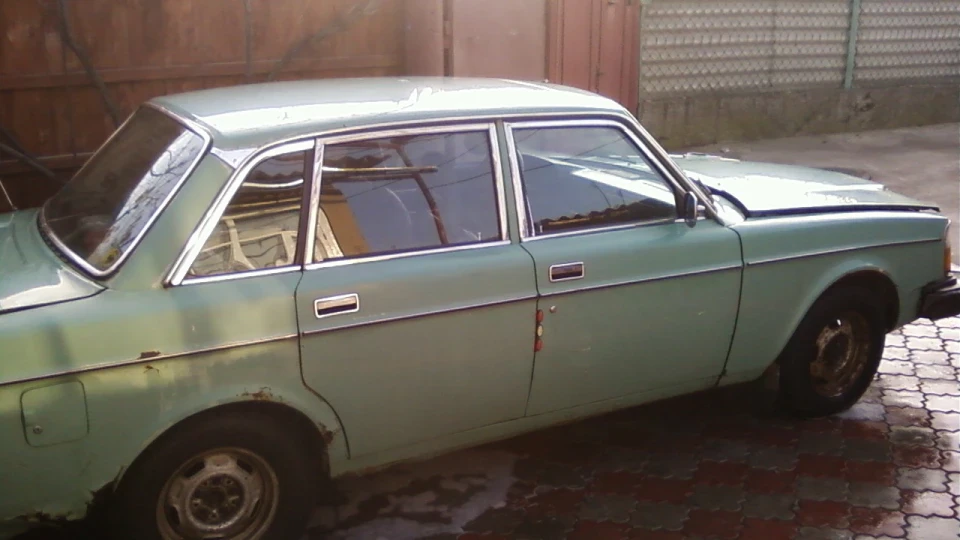 Volvo 264 ЗЕЛЕНКА