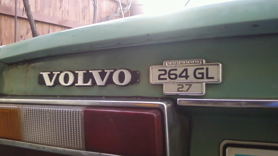 Volvo 264 ЗЕЛЕНКА 3