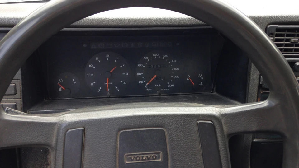 Volvo 340 4
