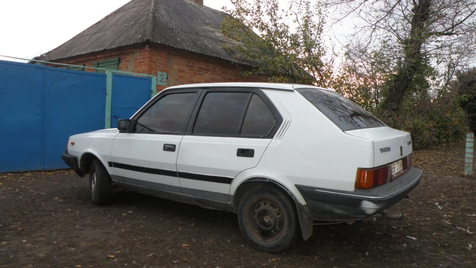 Volvo 340 4