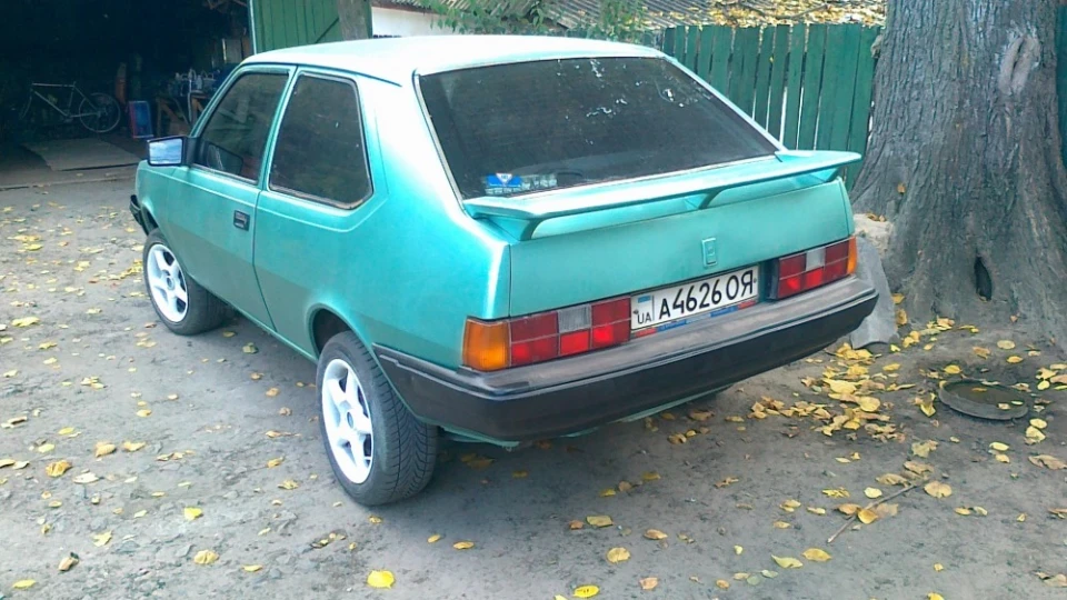 Volvo 340 1.7 k Swedish Exclusive 2