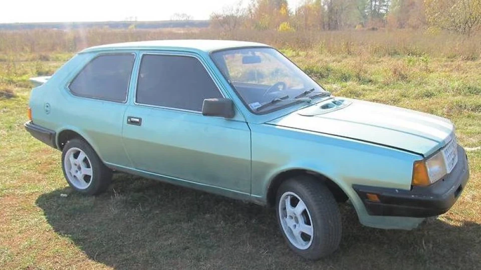 Volvo 340 1.7 k Swedish Exclusive 3