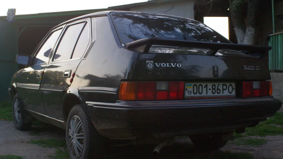 Volvo 340 Back in Black 3