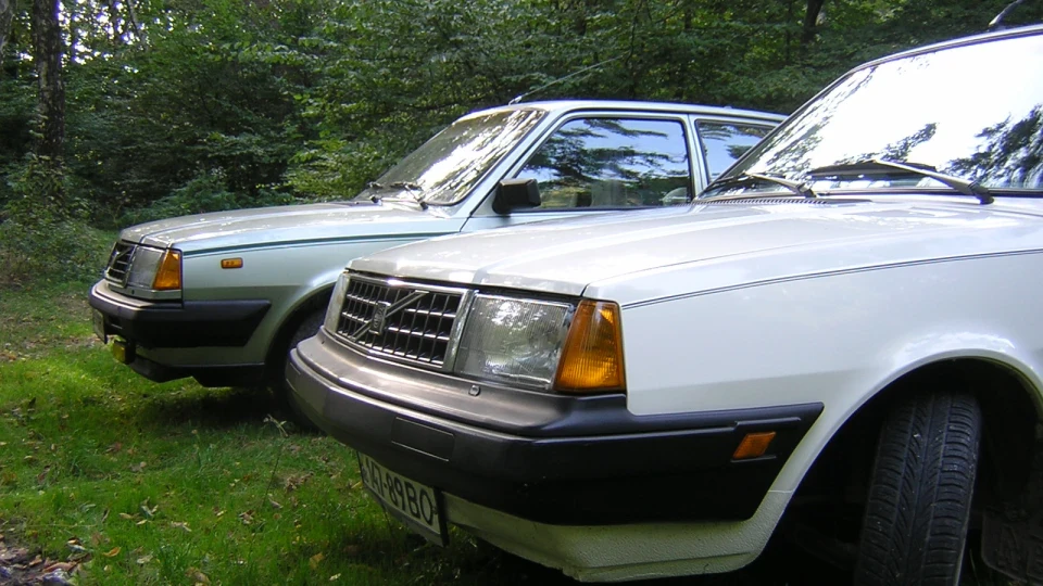 Volvo 340 DL 2