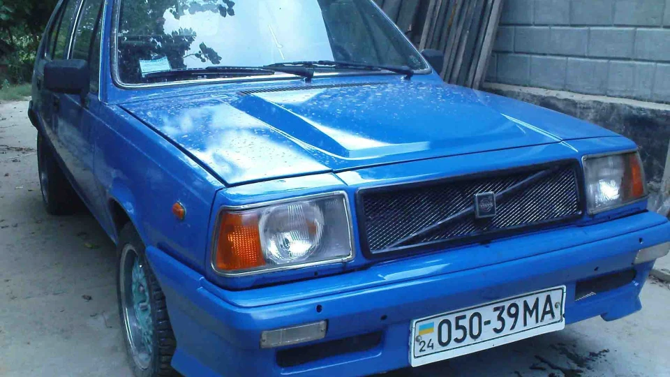 Volvo 340 GLS BatMobile 2