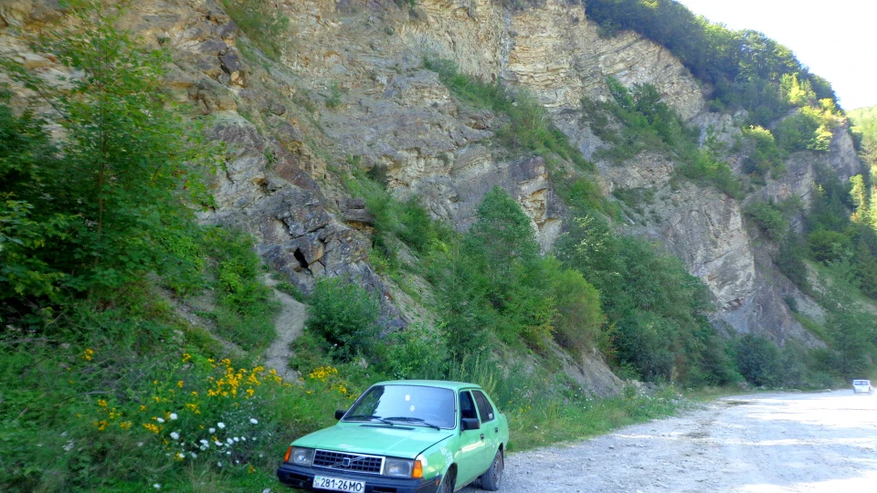 Volvo 360 2.0, бензин