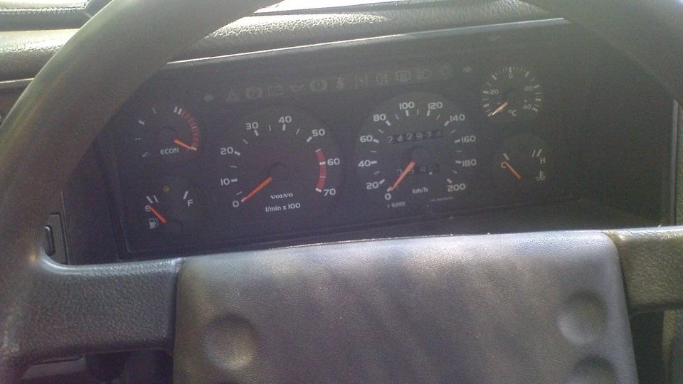 Volvo 360 GLT 4