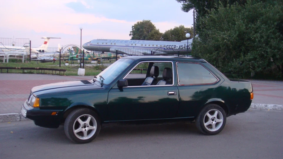 Volvo 360 Turbo Coupe 2