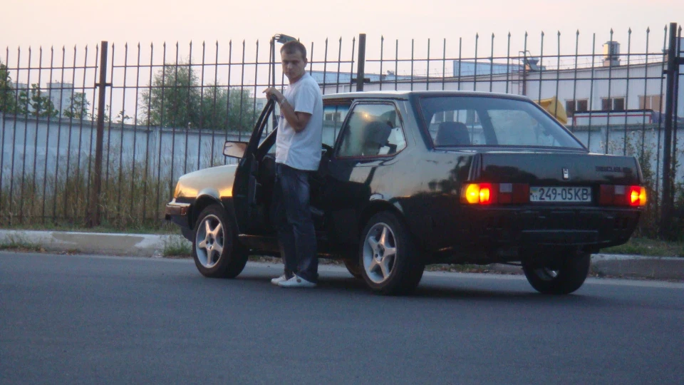 Volvo 360 Turbo Coupe 3