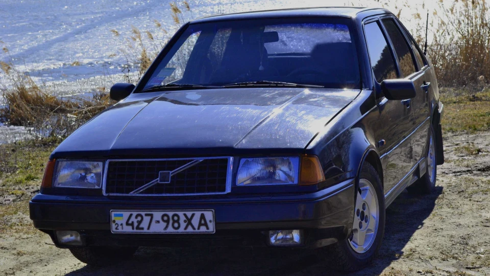 Volvo 440 4