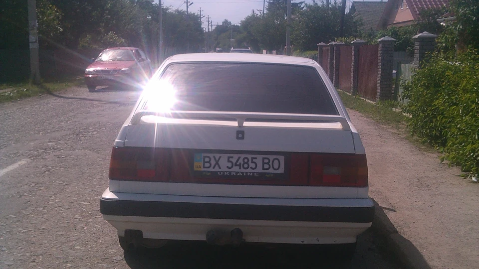Volvo 440 GLT 2