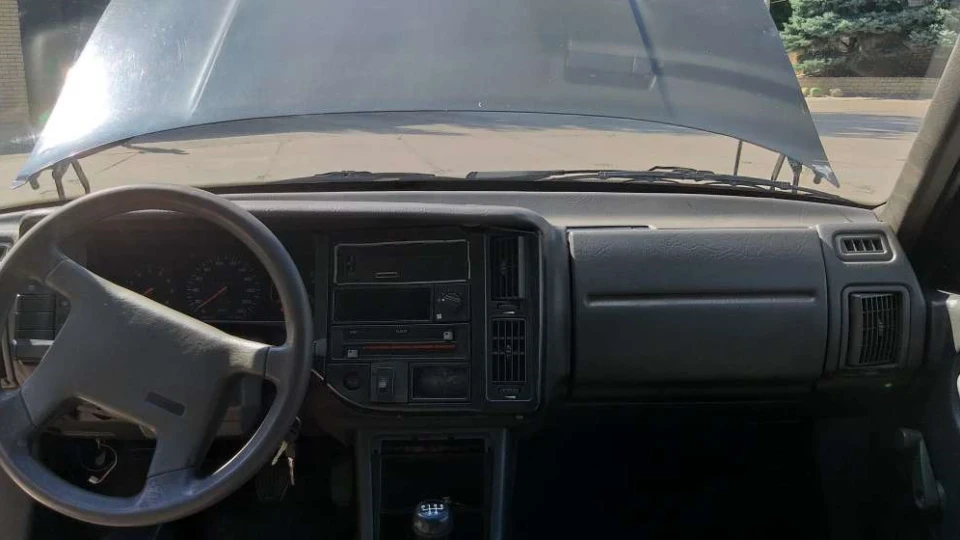 Volvo 440 мокрий асфальт, двигун1,7 4
