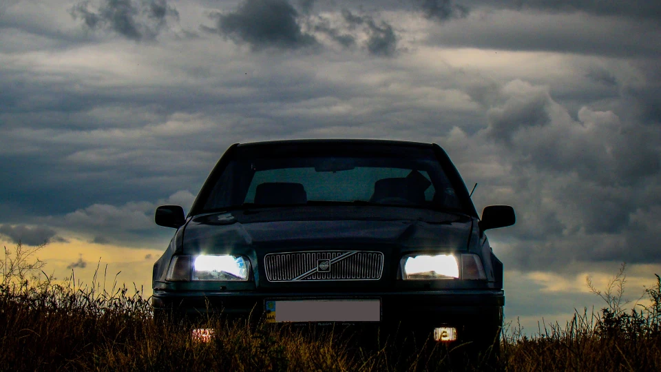 Volvo 460 2.0i Emerald elk