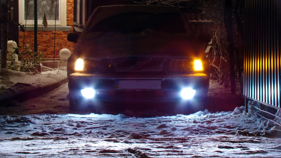 Volvo 460 2.0i Emerald elk 5