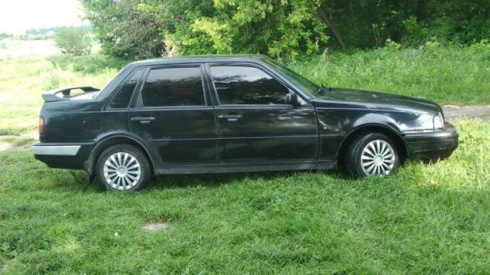 Volvo 460 Чорний 2.0i