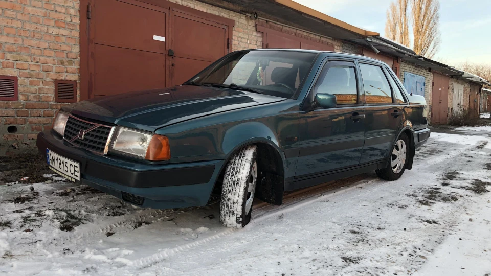Volvo 460 GLE 4