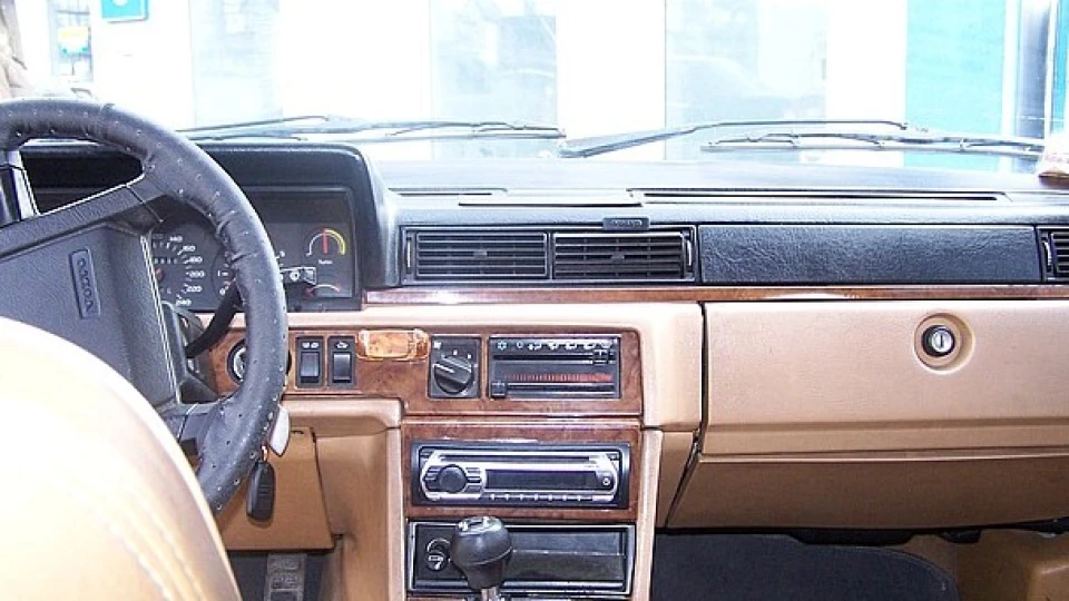 Volvo 740 16V Turbo 3