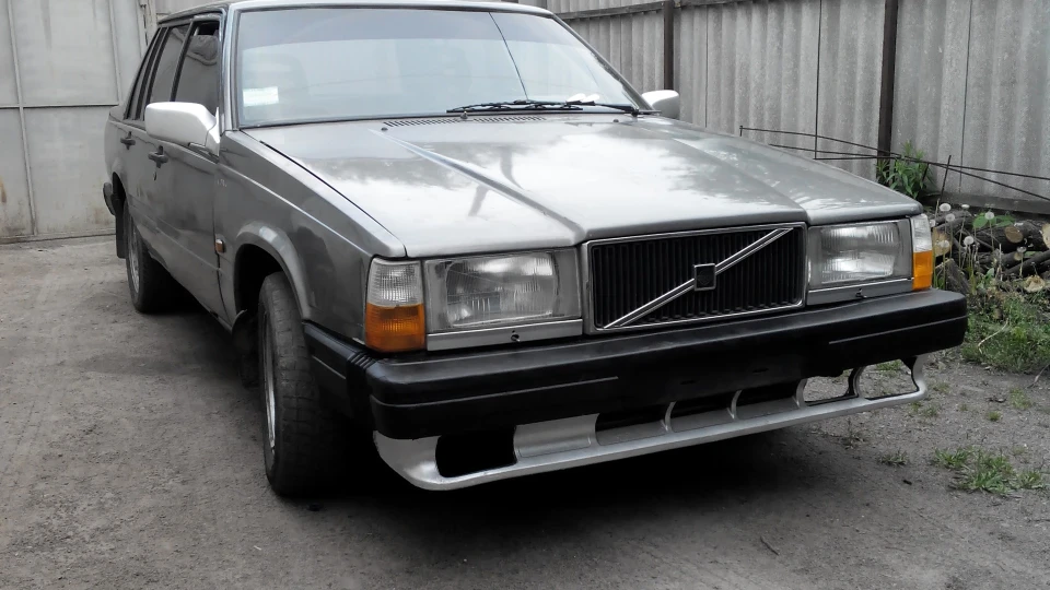 Volvo 740 2.3 GL 2