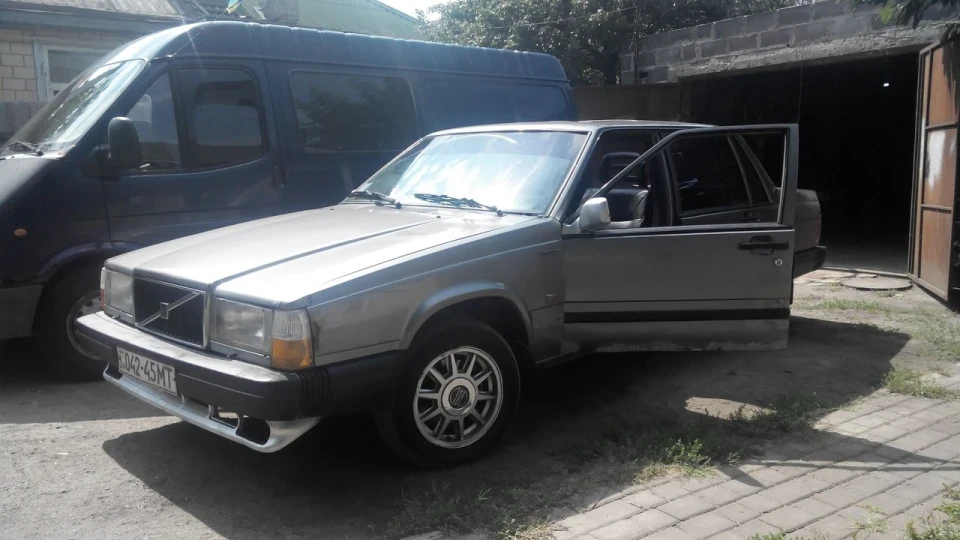 Volvo 740 2.3 GL 3