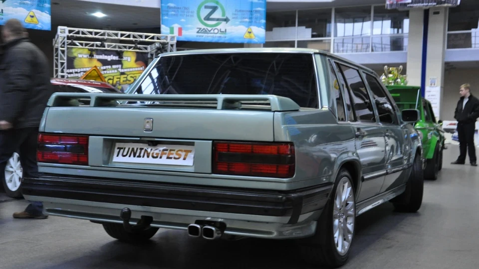 Volvo 740 (2.3 turbo)