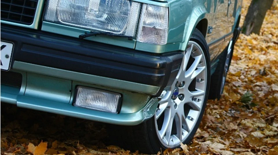 Volvo 740 (2.3 turbo) 2