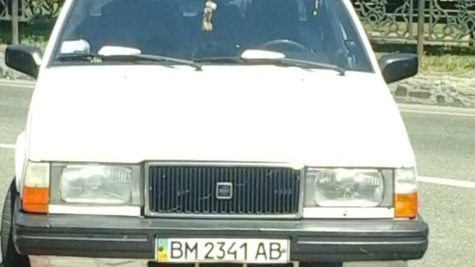 Volvo 740 Білий кадилак 2