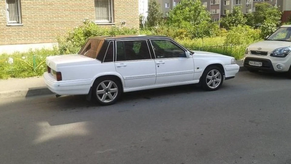 Volvo 740 GLE 2.4 tic 2