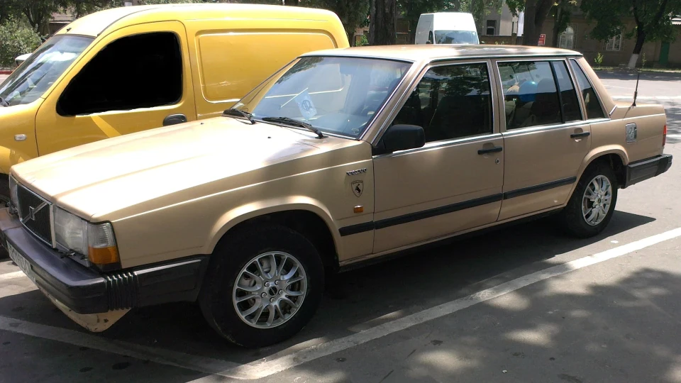 Volvo 740 Класний седан В230К
