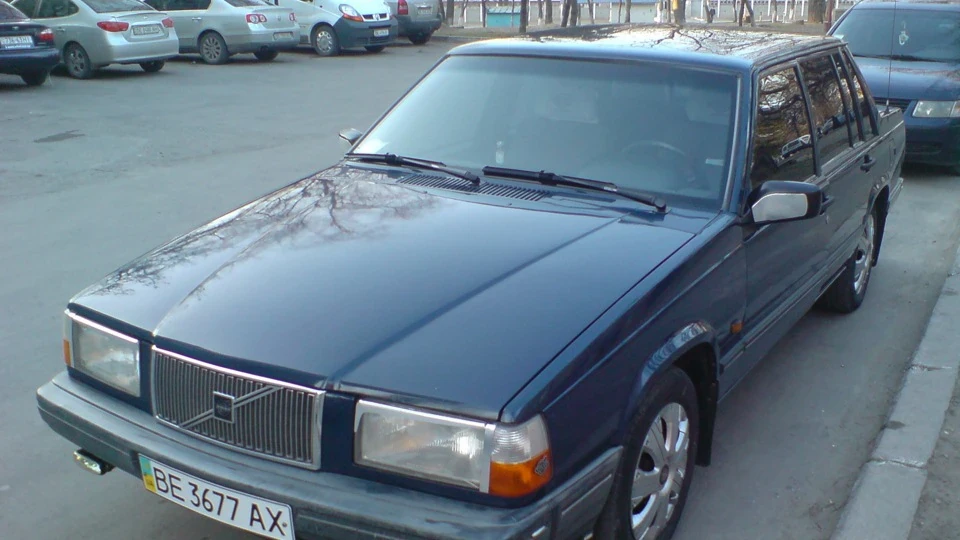 Volvo 740 Синя ластівка GL 2
