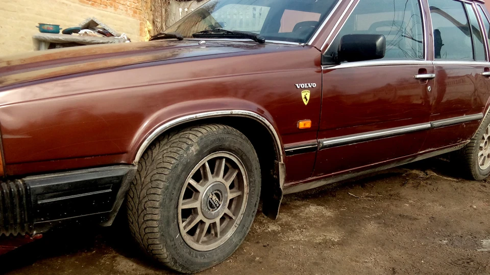 Volvo 760 2