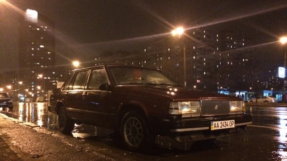 Volvo 760 3