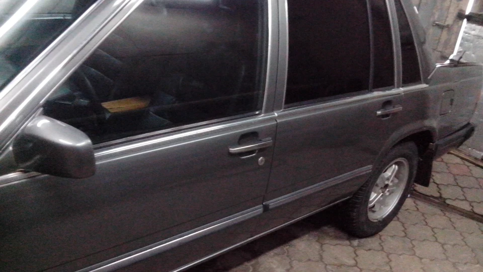 Volvo 760 2.4 TURBO 2