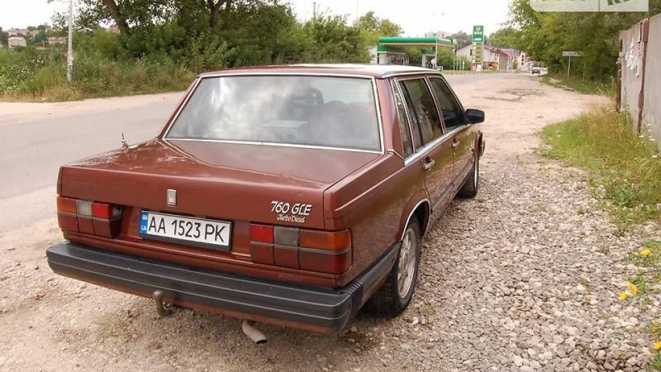 Volvo 760 Корабель на шкірі