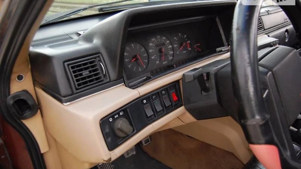 Volvo 760 Корабель на шкірі 4