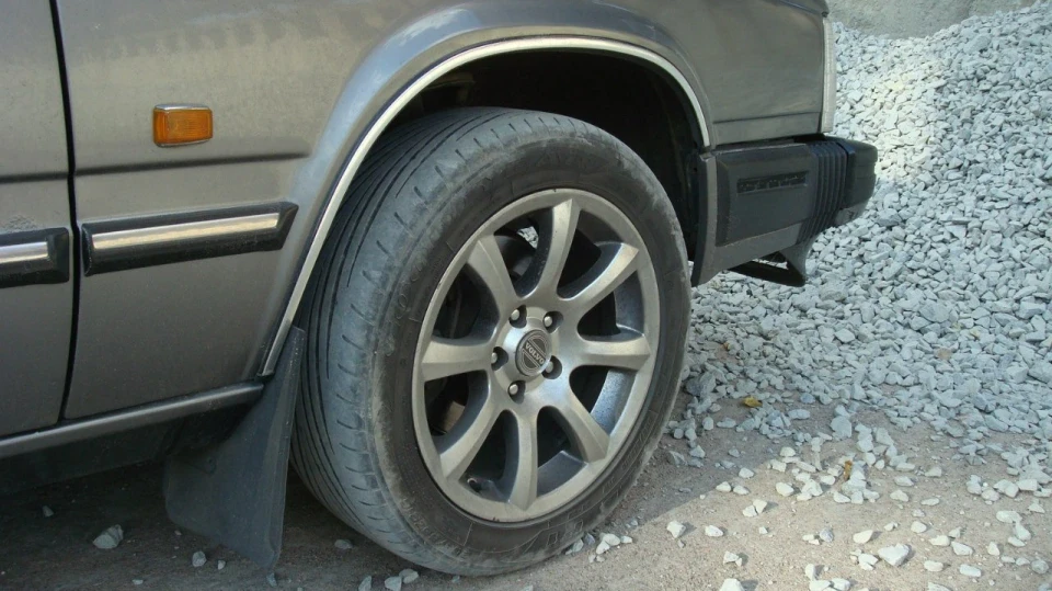 Volvo 760 MOOSE 4