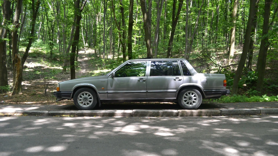 Volvo 760 Silver Queen 5