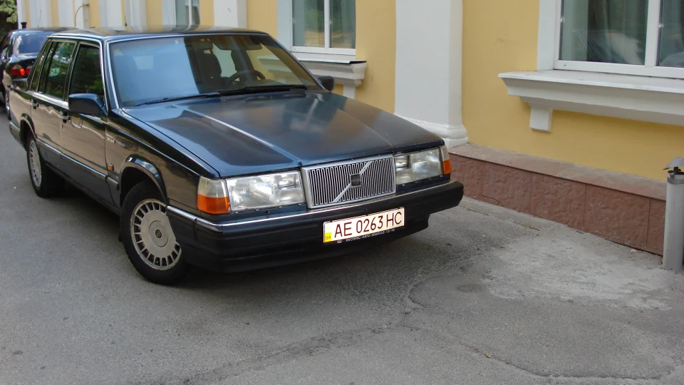 Volvo 760 Третій автомобіль 4