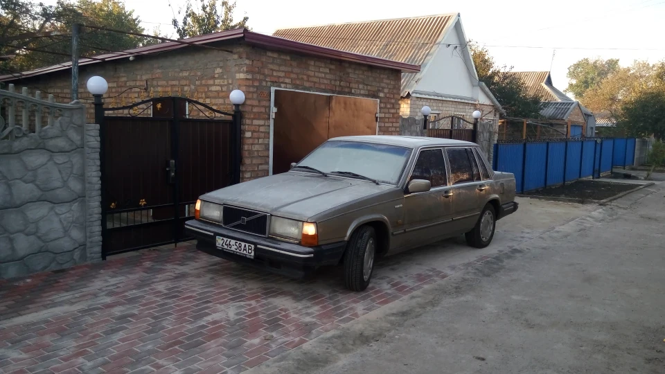 Volvo 760 Turbo-Diesel 4