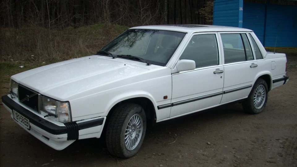 Volvo 760 white d24tic