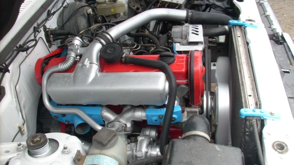 Volvo 760 white d24tic 4