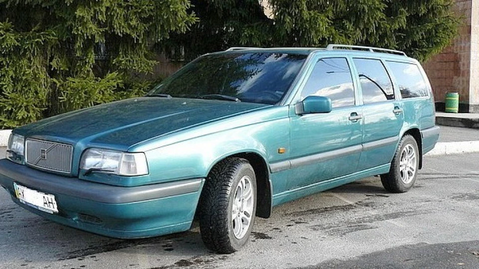 Volvo 850 Зелений крокодил 2