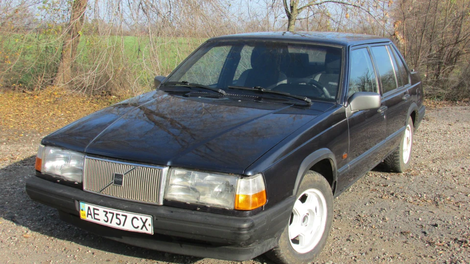 Volvo 940 Синій Дипломат
